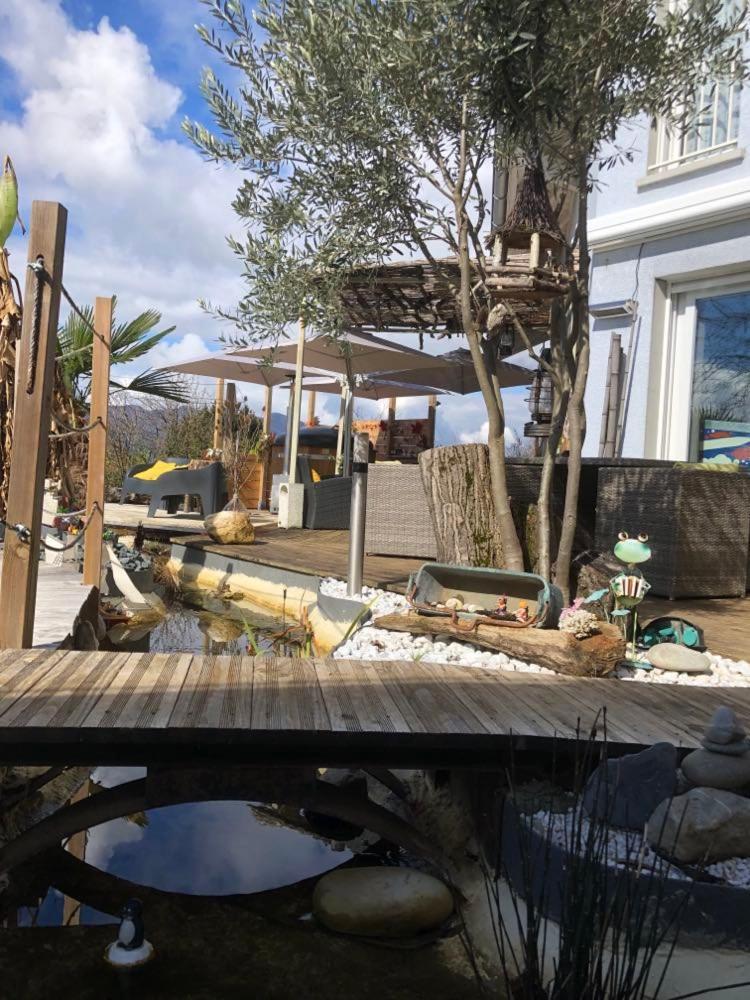 A La Marc'Quize Chambres D'Hotes, Petit Dejeuner Compris, Avec Piscine A Debordement En Exterieur, Bain Nordique A 38 Degres En Prestation Supplement Sur Reservation Horaire Anticipee 1 Place De Parking Gratuite Sur Place Mouxy Luaran gambar