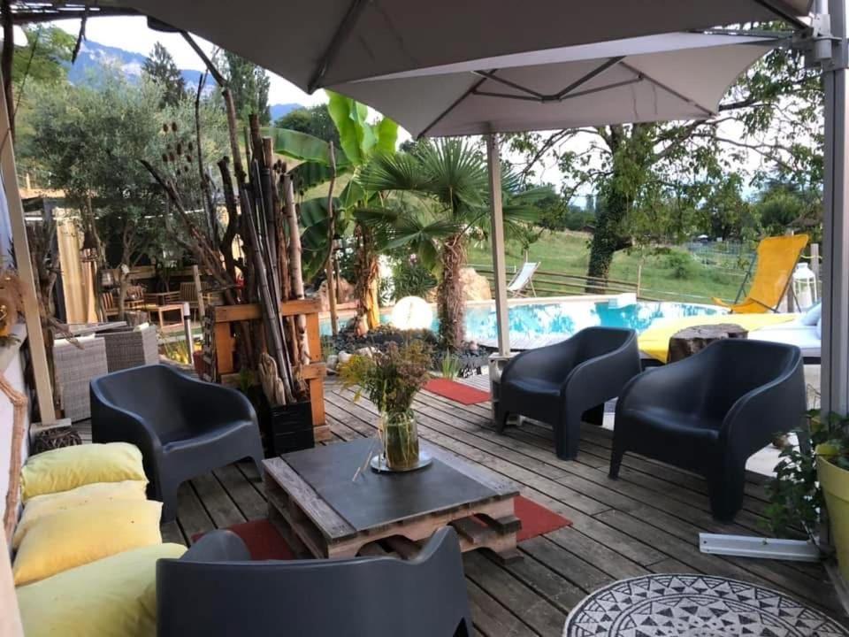 A La Marc'Quize Chambres D'Hotes, Petit Dejeuner Compris, Avec Piscine A Debordement En Exterieur, Bain Nordique A 38 Degres En Prestation Supplement Sur Reservation Horaire Anticipee 1 Place De Parking Gratuite Sur Place Mouxy Luaran gambar