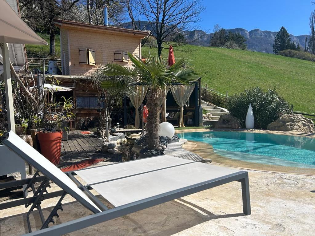 A La Marc'Quize Chambres D'Hotes, Petit Dejeuner Compris, Avec Piscine A Debordement En Exterieur, Bain Nordique A 38 Degres En Prestation Supplement Sur Reservation Horaire Anticipee 1 Place De Parking Gratuite Sur Place Mouxy Luaran gambar
